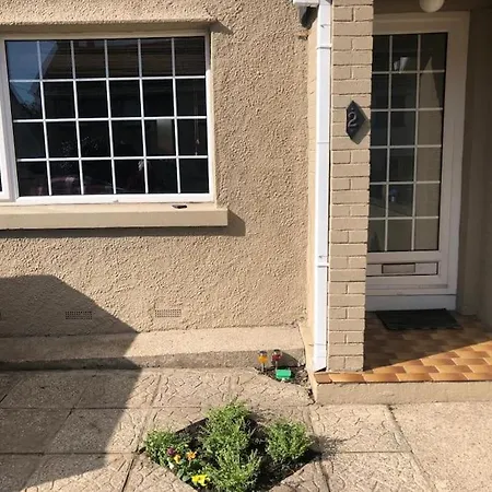 3-bedroom Town House In Center Of Wexford