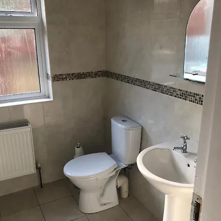 Prázdninový dům 3-bedroom Town House In Center Of